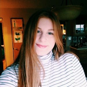 Meet your Posher, Kayla